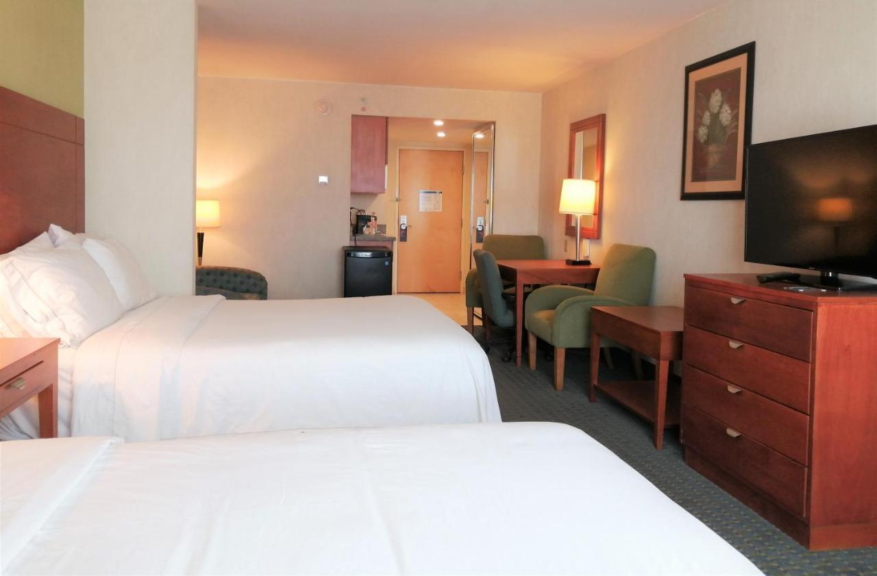 Holiday Inn Express & Suites Toluca Zona Aeropuerto By Ihg Dış mekan fotoğraf