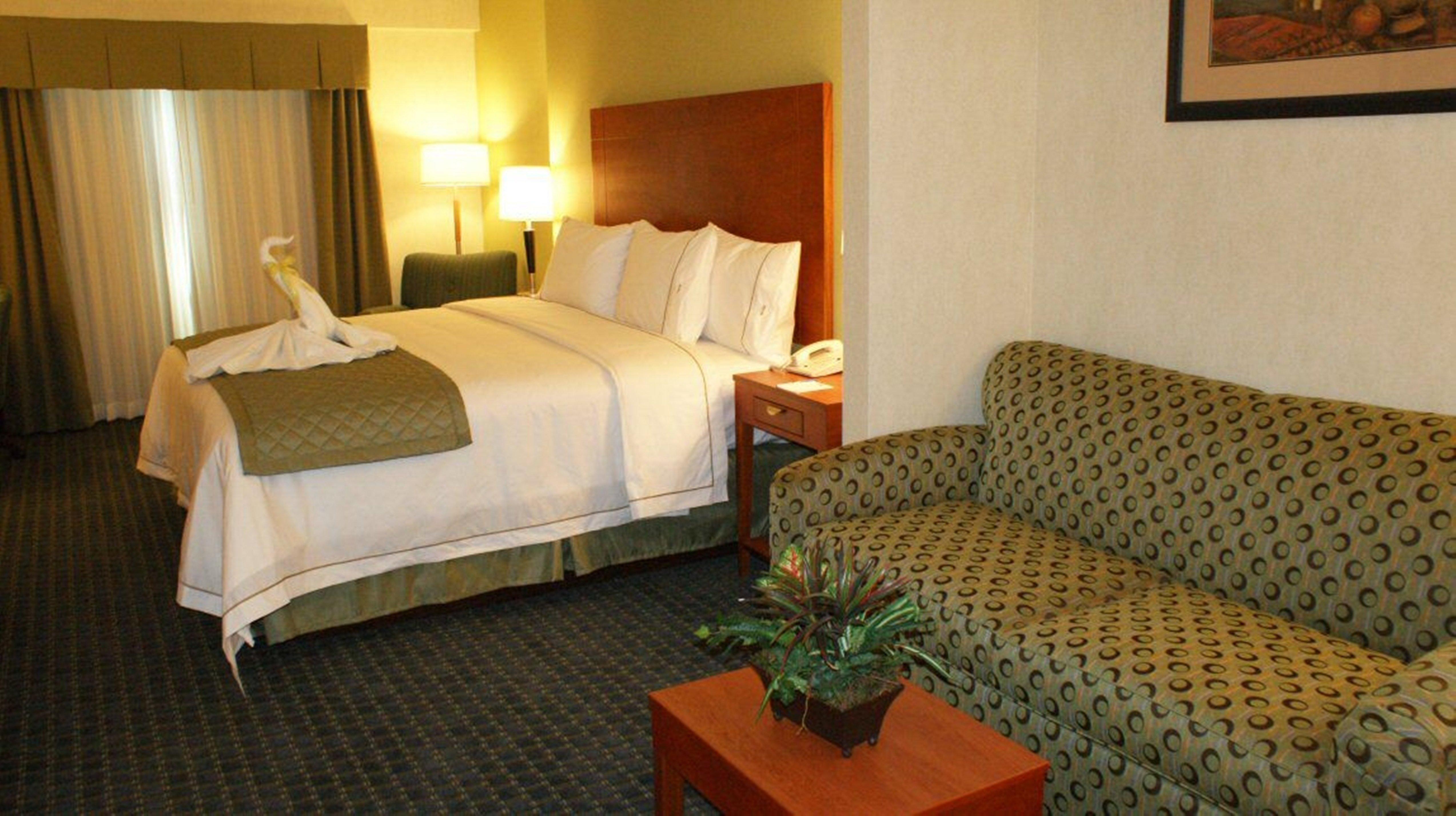 Holiday Inn Express & Suites Toluca Zona Aeropuerto By Ihg Dış mekan fotoğraf