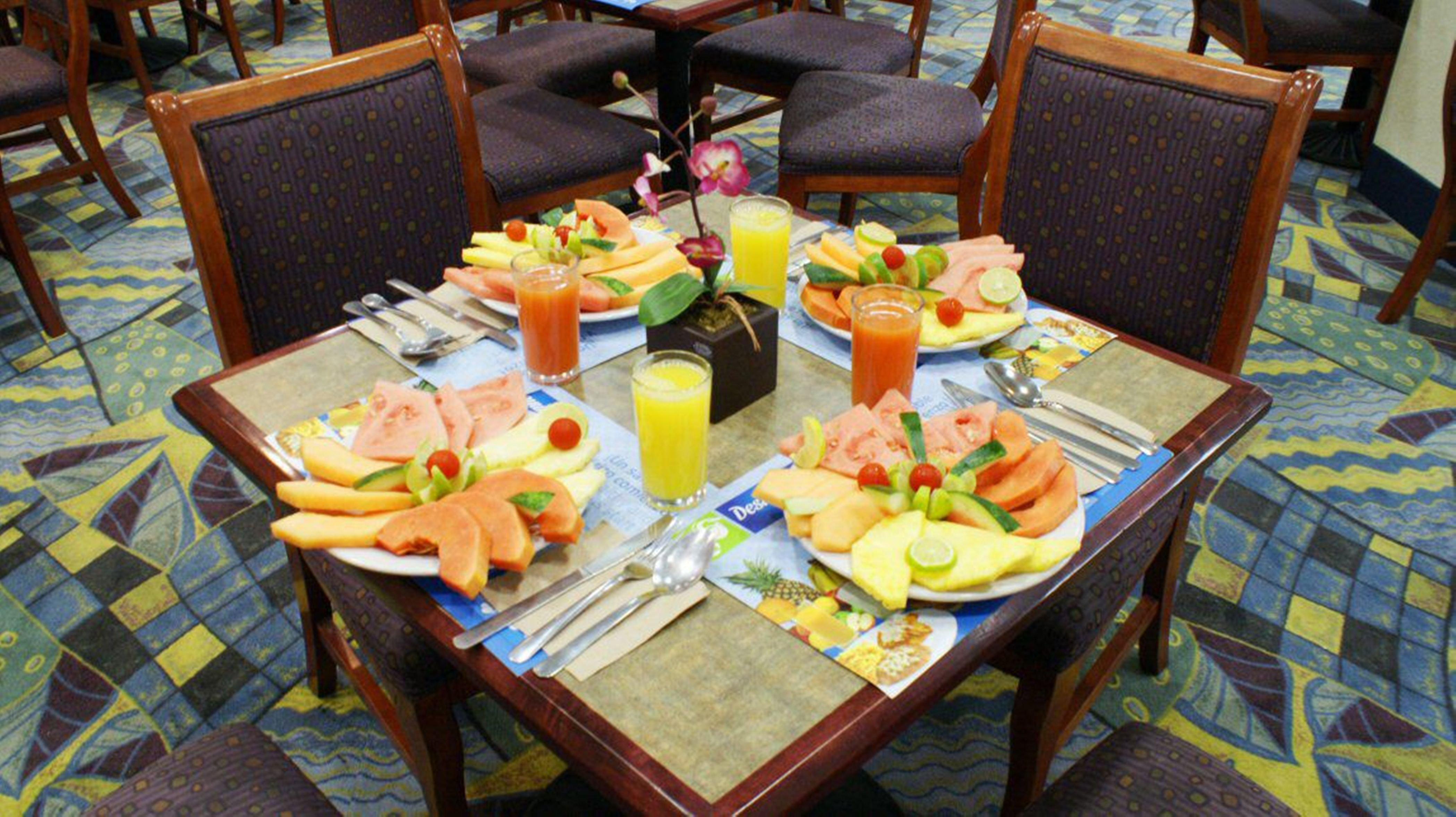 Holiday Inn Express & Suites Toluca Zona Aeropuerto By Ihg Dış mekan fotoğraf