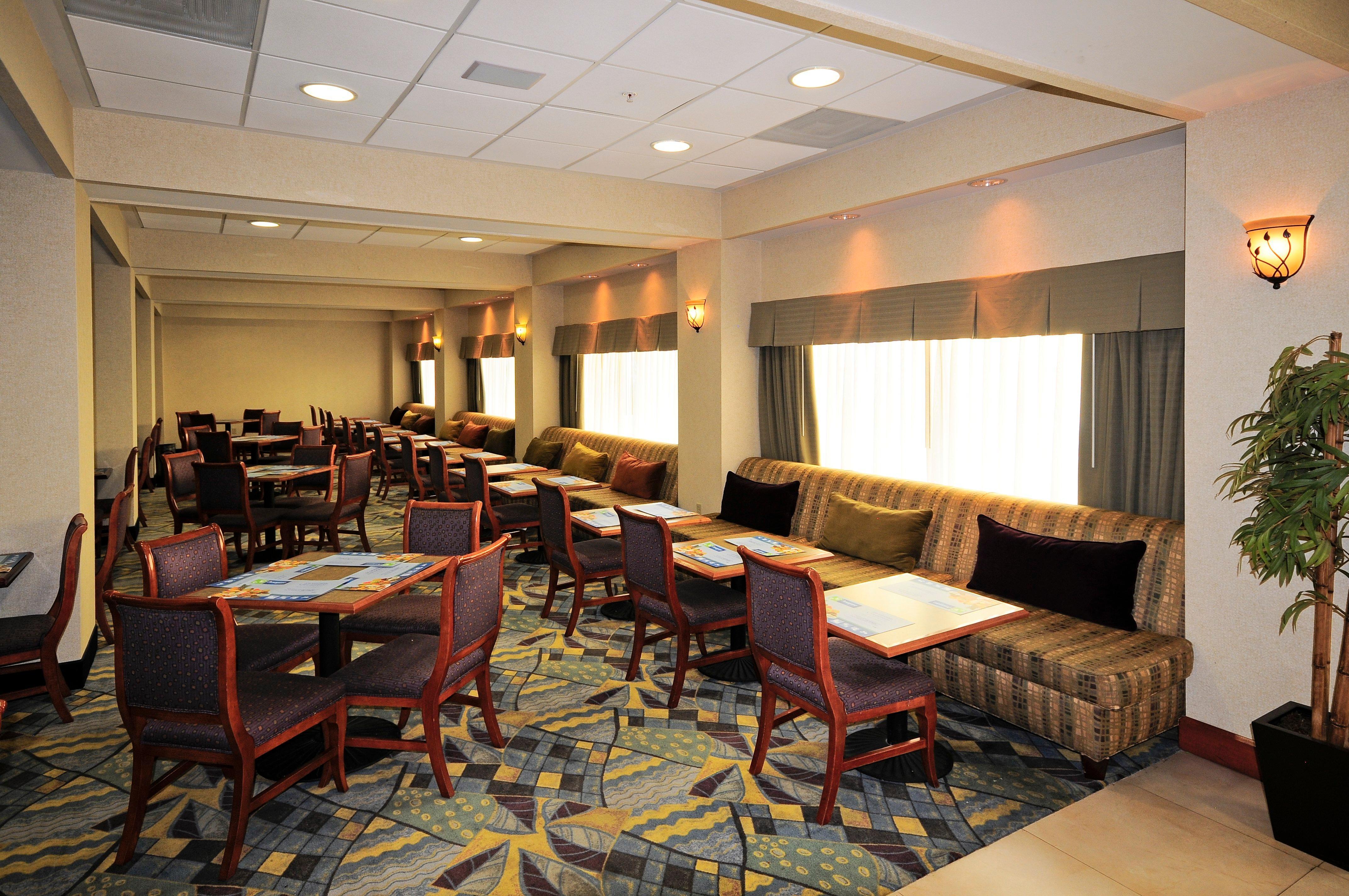 Holiday Inn Express & Suites Toluca Zona Aeropuerto By Ihg Dış mekan fotoğraf