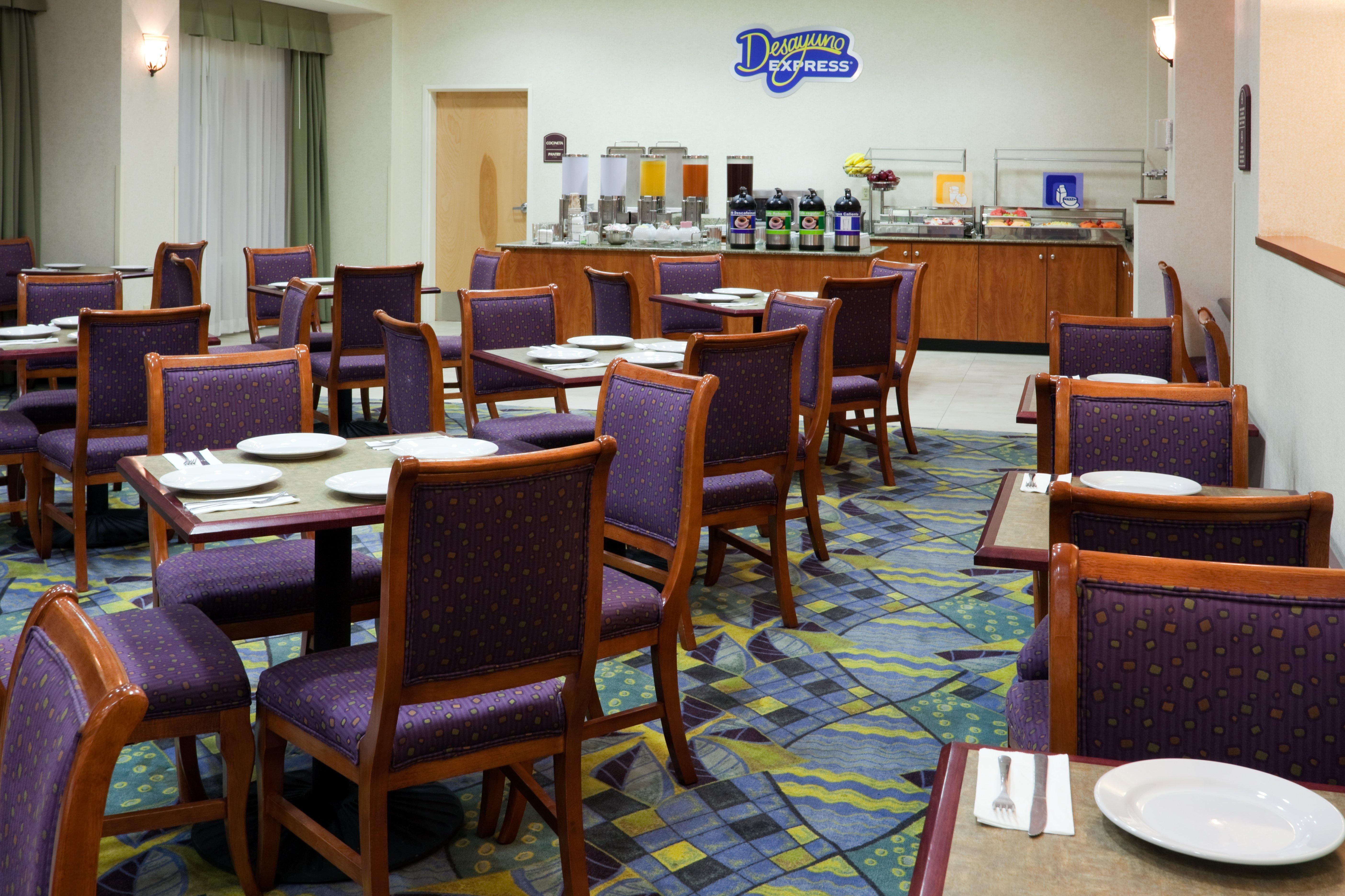 Holiday Inn Express & Suites Toluca Zona Aeropuerto By Ihg Dış mekan fotoğraf