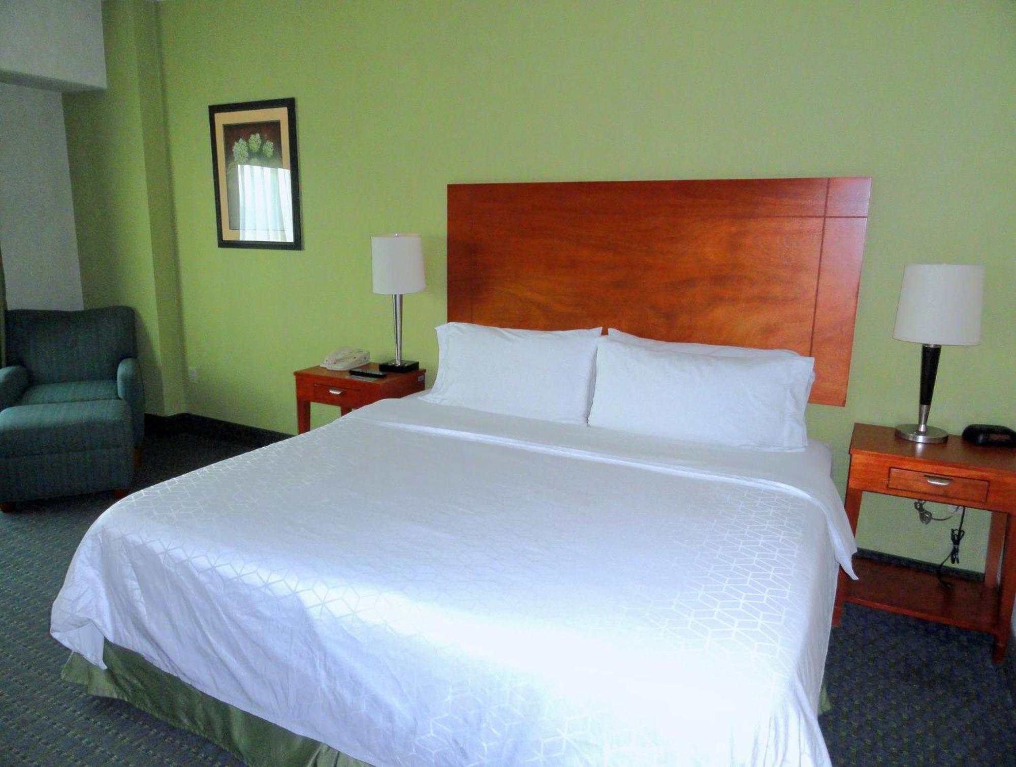 Holiday Inn Express & Suites Toluca Zona Aeropuerto By Ihg Dış mekan fotoğraf