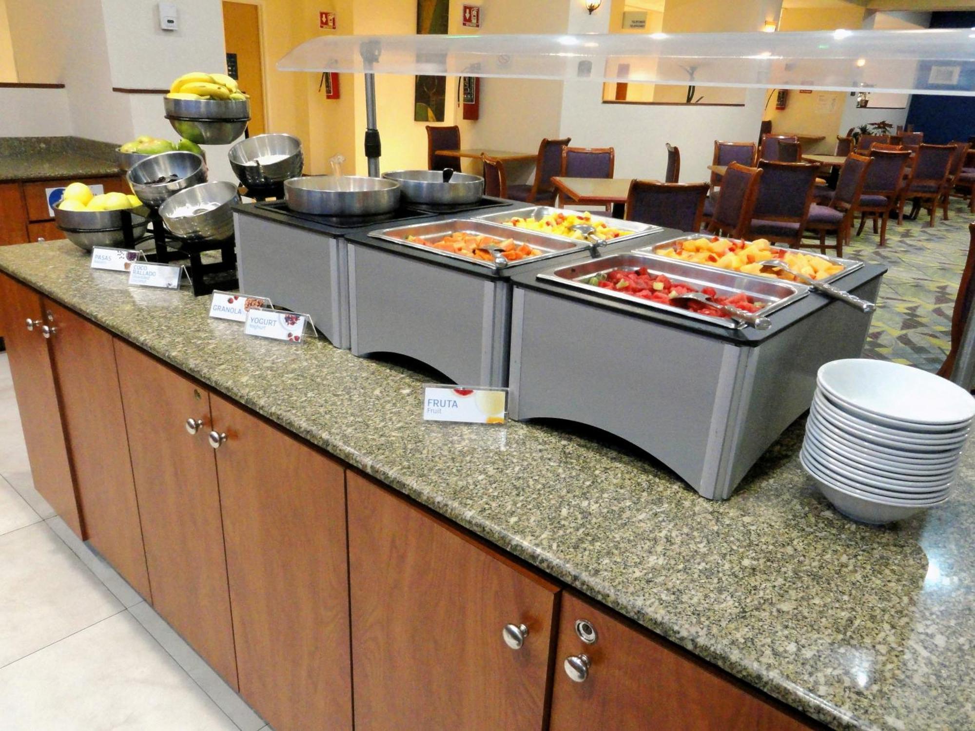Holiday Inn Express & Suites Toluca Zona Aeropuerto By Ihg Dış mekan fotoğraf
